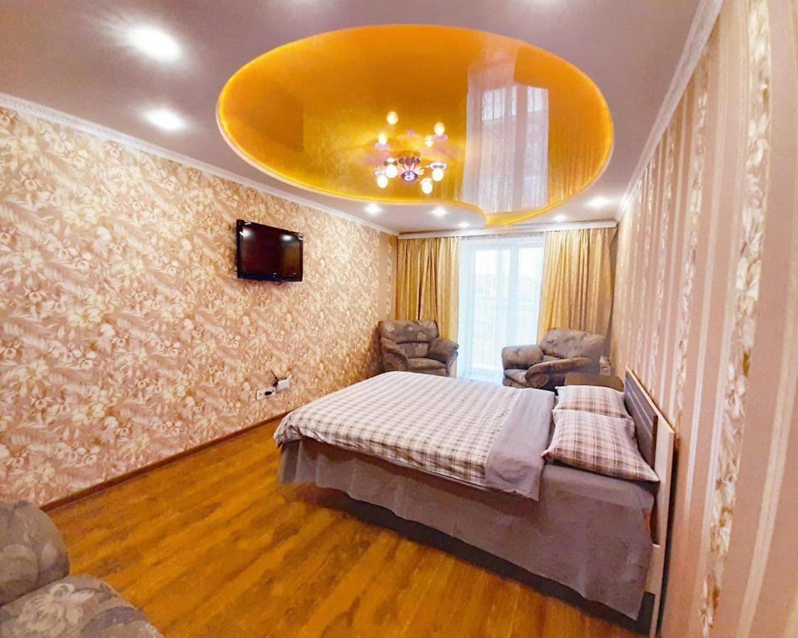 ApartPoltava ДВОКІМНАТНІ апартаменти в центрі Полтави Екстер'єр фото
