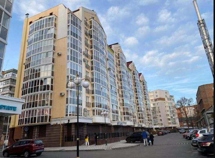 ApartPoltava ДВОКІМНАТНІ апартаменти в центрі Полтави Екстер'єр фото